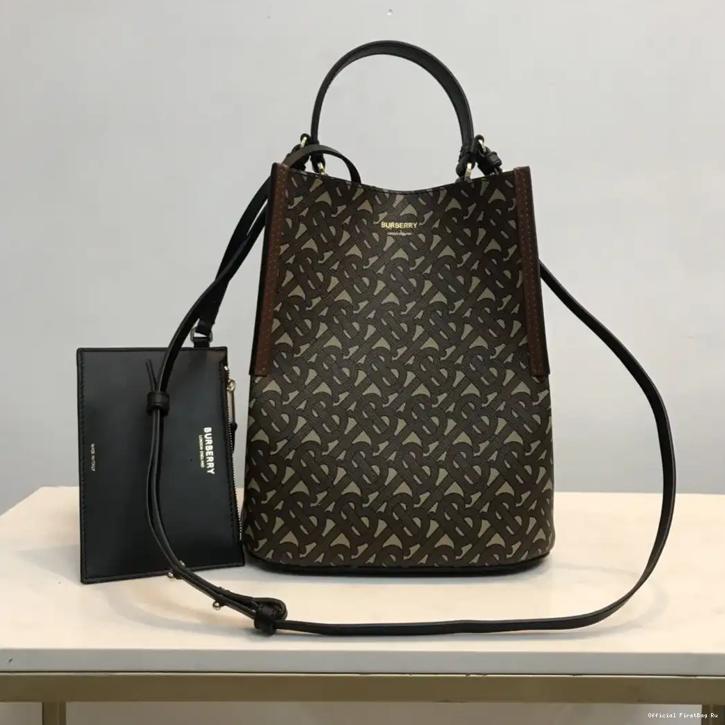 Official FirstBag Ru E-canvas Peggy Monogram Small Bag Bucket BURBERRY 0528